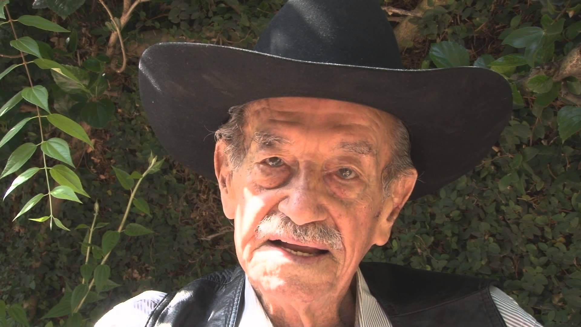 Mario Almada, el justiciero (y villano) del viejo oeste mexicano Backstage ...