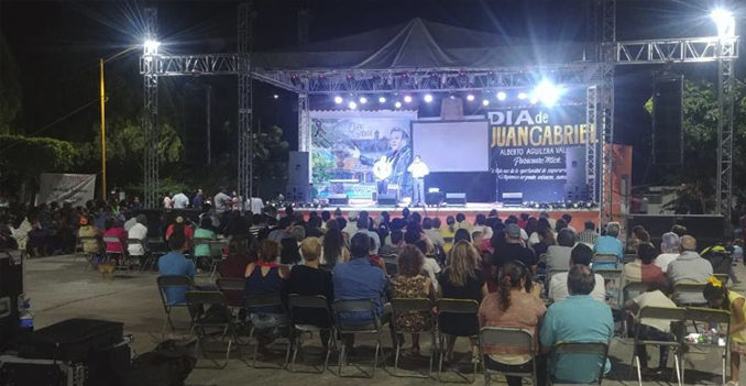 Homenaje-Juan Gabriel